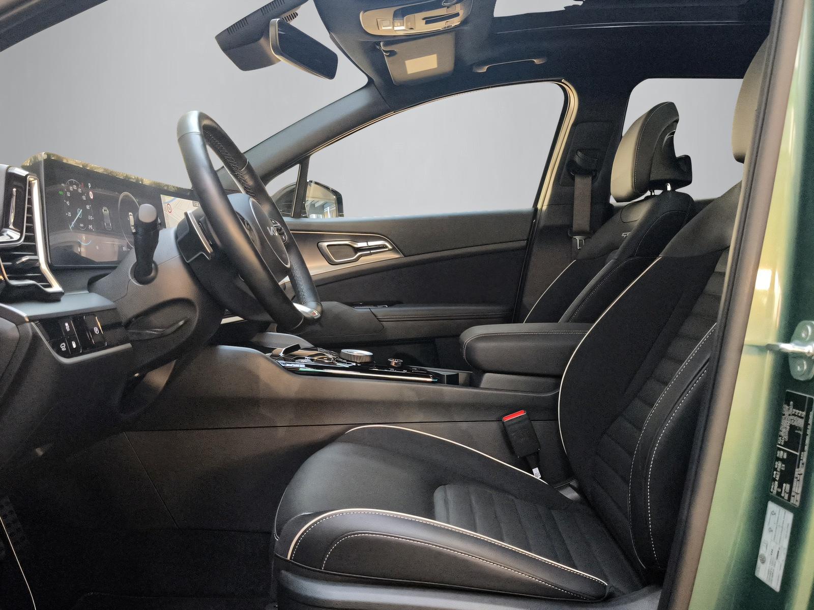 KIA Sportage 1.6 T-GDi PHEV GT-Line-image-3