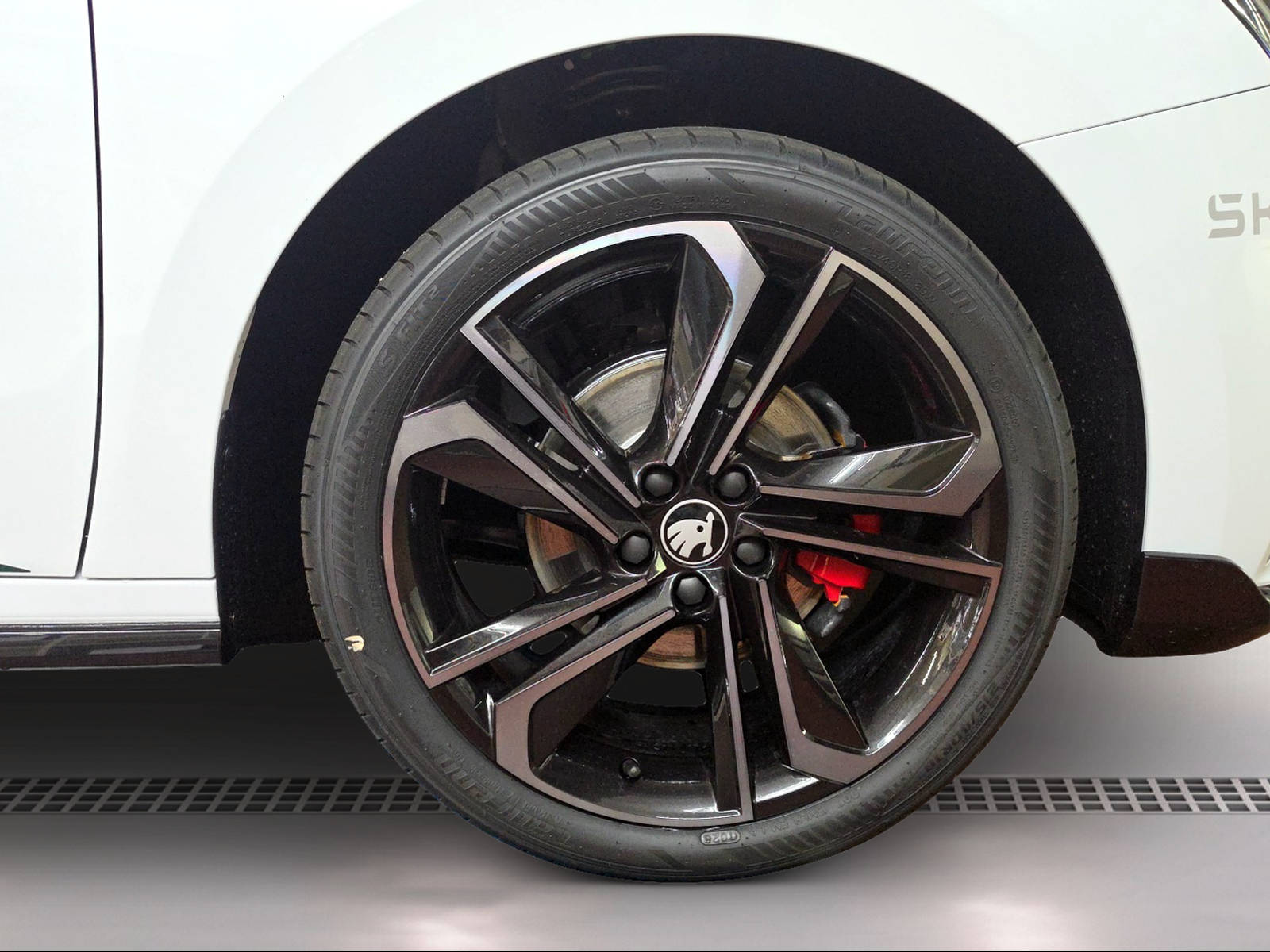 SKODA Fabia 1.5 TSI Motorsport DSG-image-7