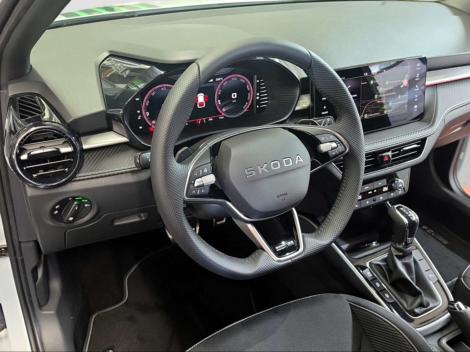 SKODA Fabia 1.5 TSI Motorsport DSG-showroom-element-3