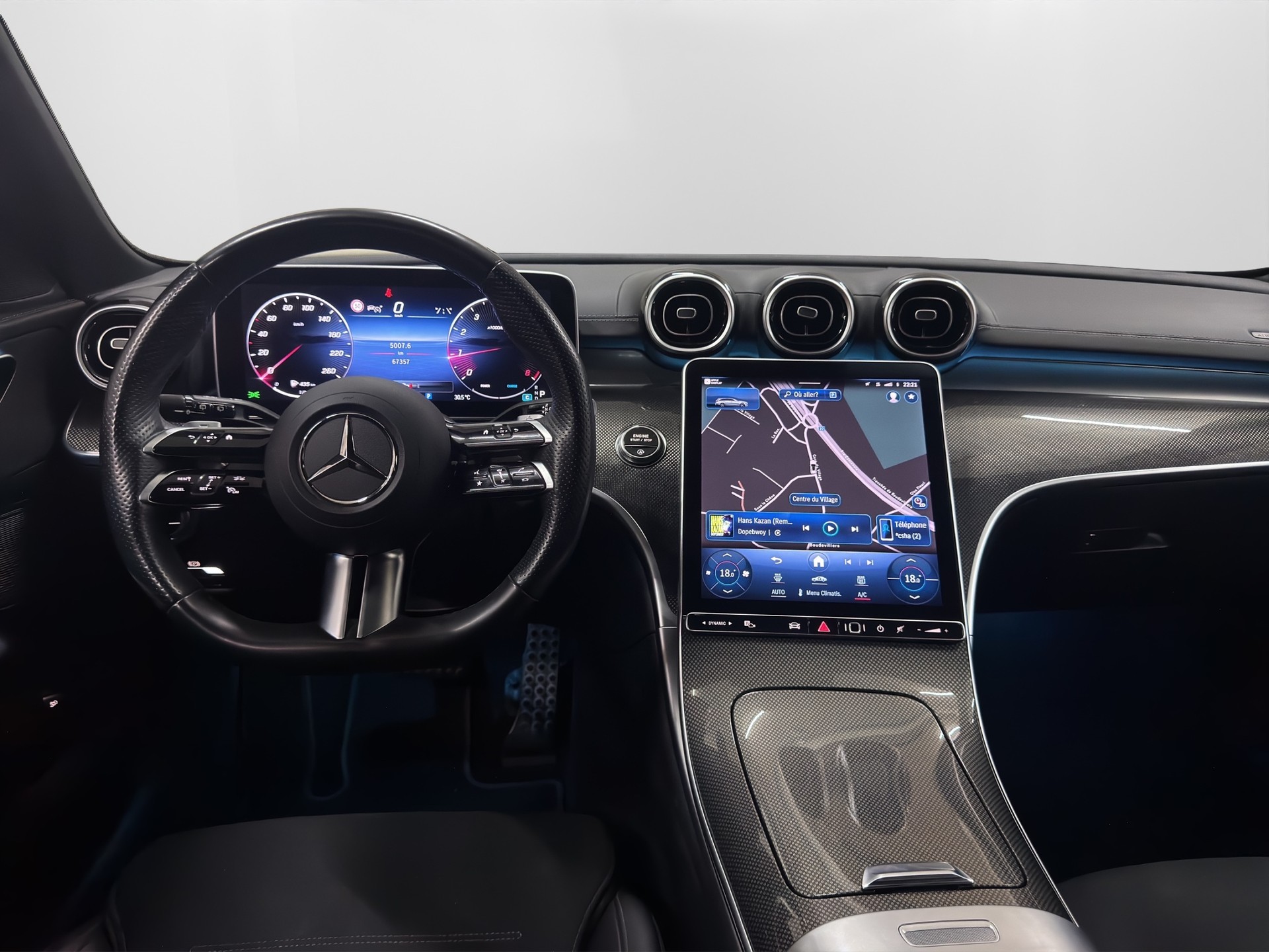 MERCEDES-BENZ C 200 T AMG Line-image-14