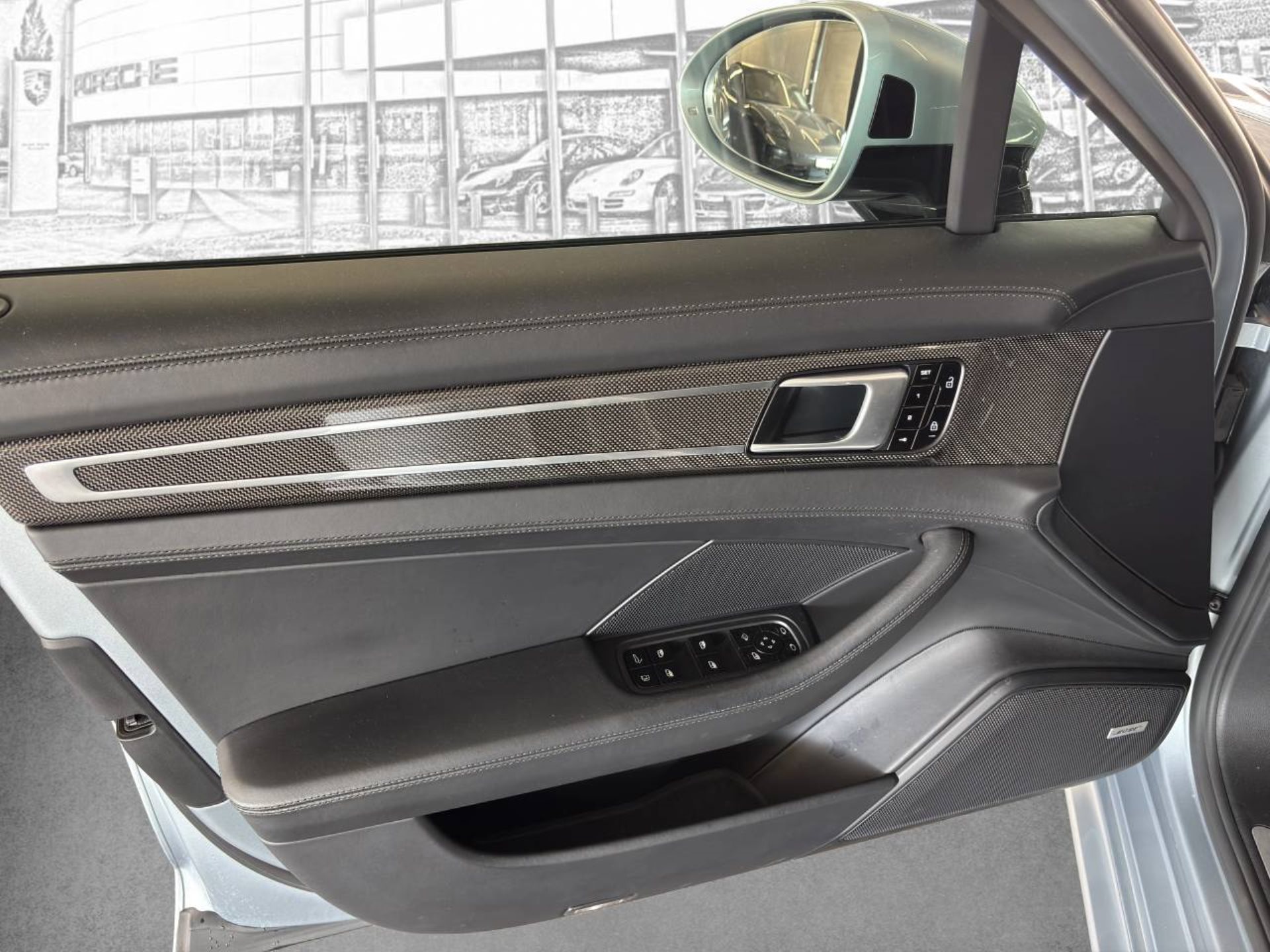 PORSCHE Panamera 4 E-Hybrid Sport Turismo-image-19