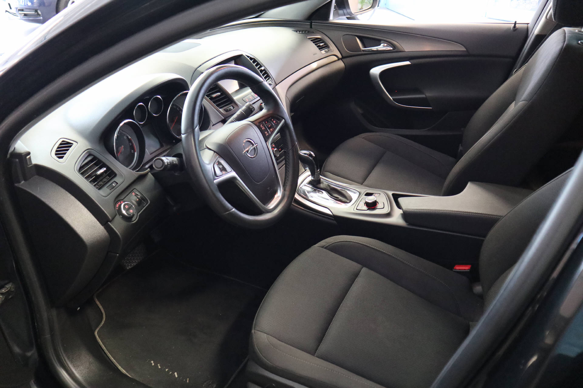OPEL Insignia Sports Tourer 2.0 T Edition-image-11