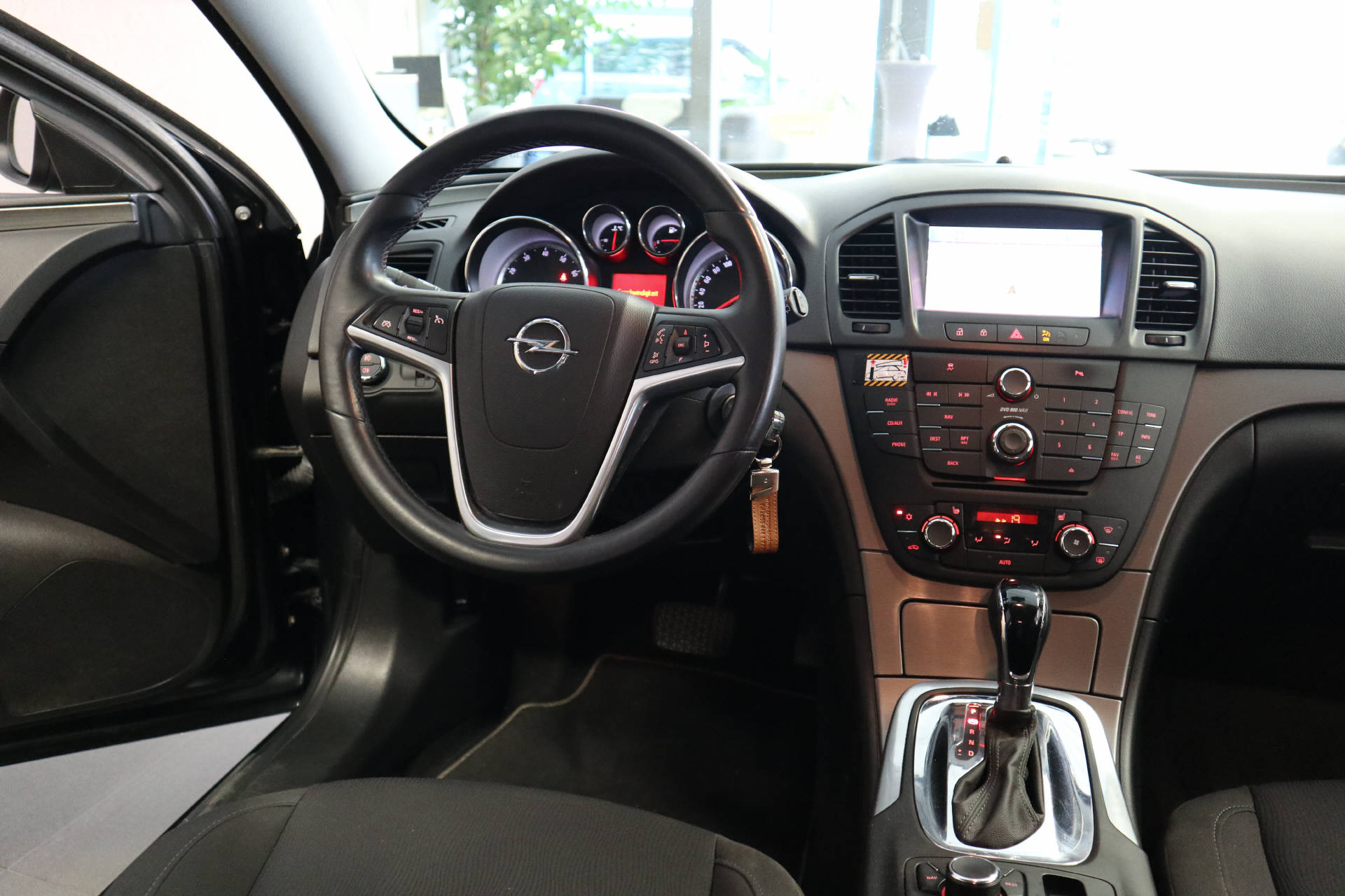 OPEL Insignia Sports Tourer 2.0 T Edition-image-12
