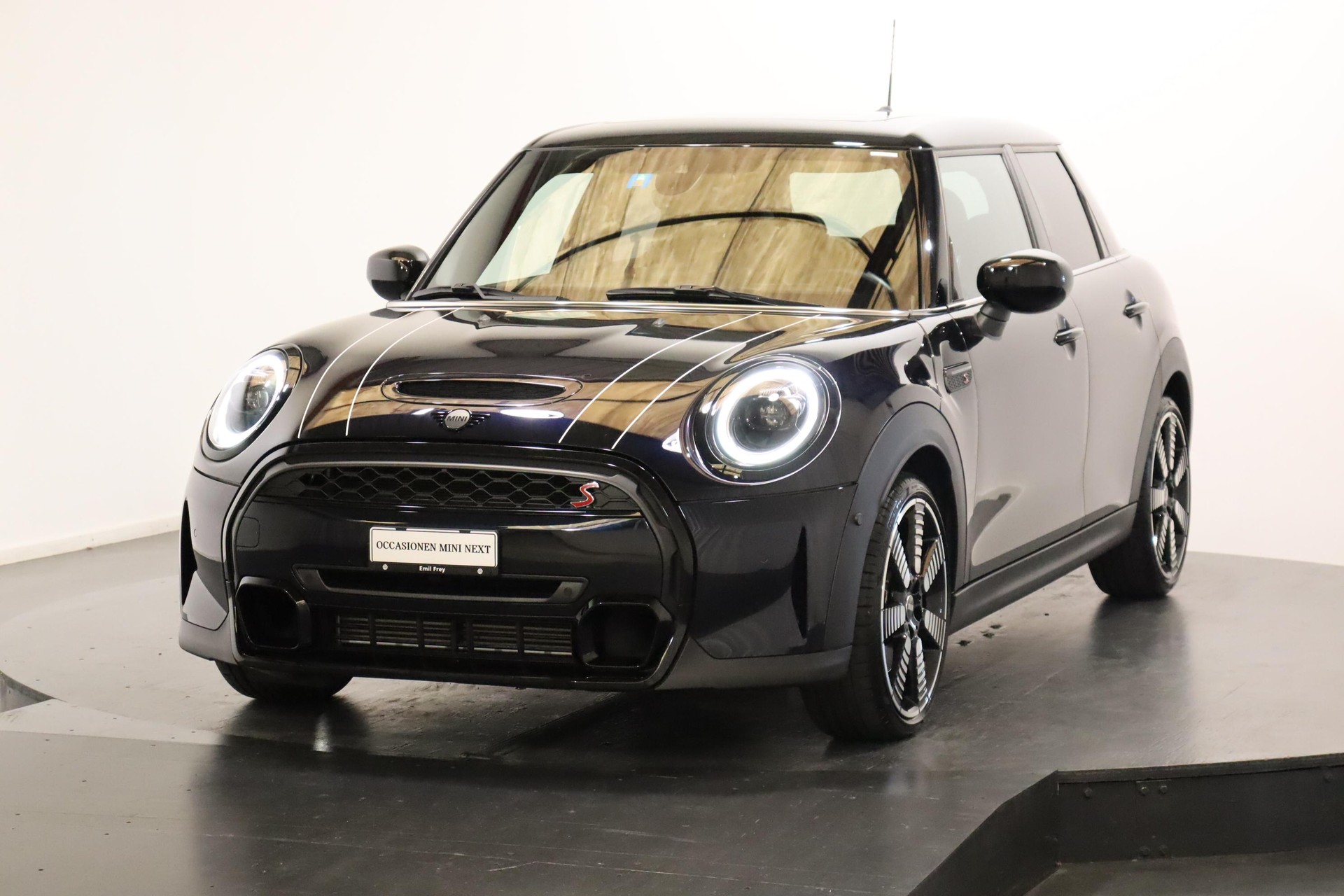 MINI F55 2.0i Cooper S SDKG-image-0