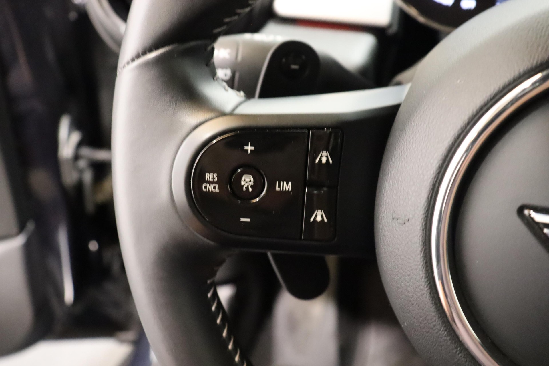 MINI F55 2.0i Cooper S SDKG-image-18