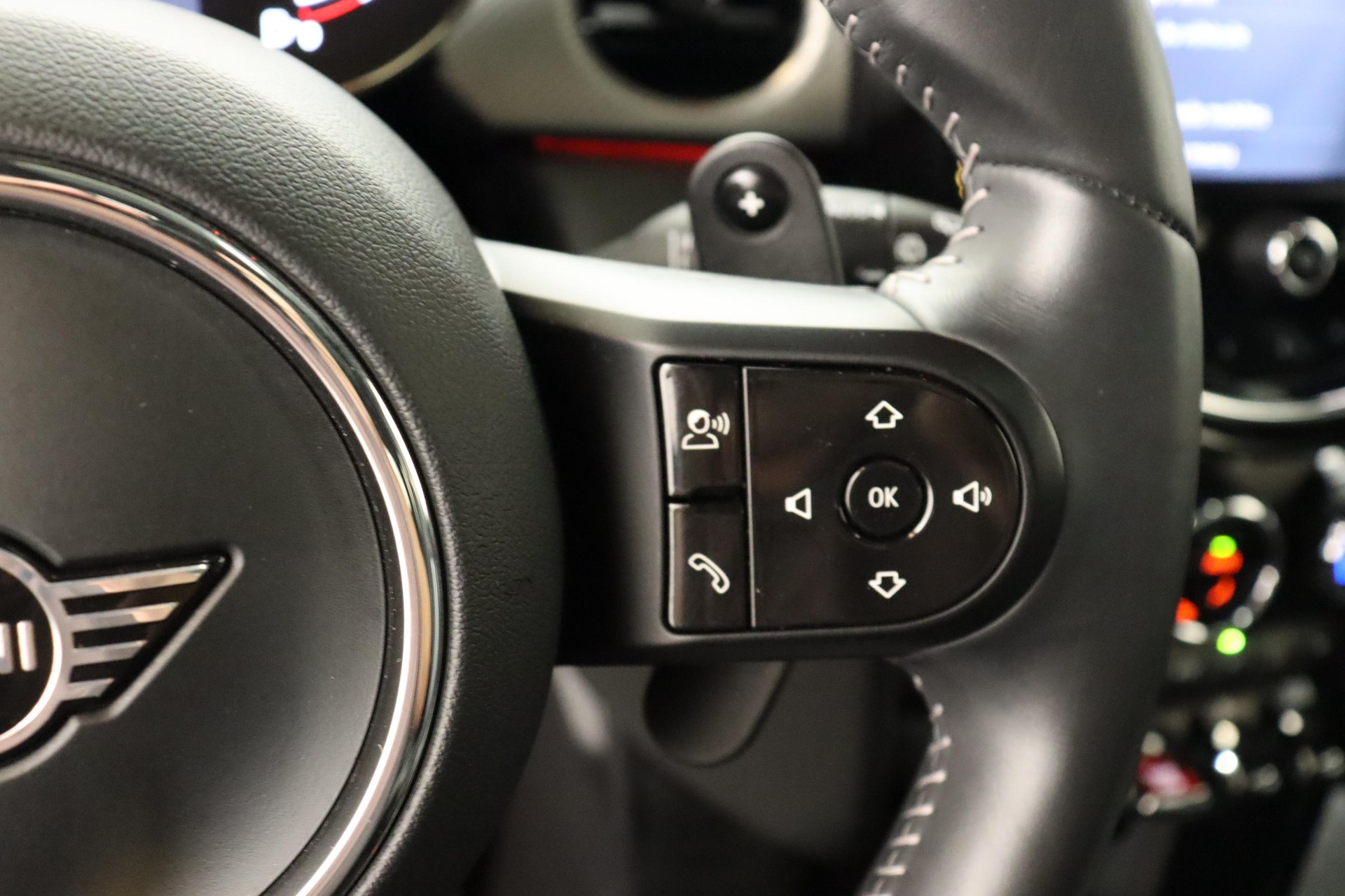 MINI F55 2.0i Cooper S SDKG-image-17