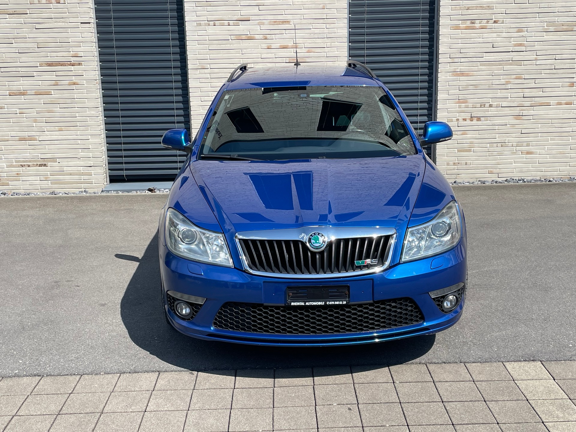 SKODA Octavia Combi 2.0 TDI RS-image-3