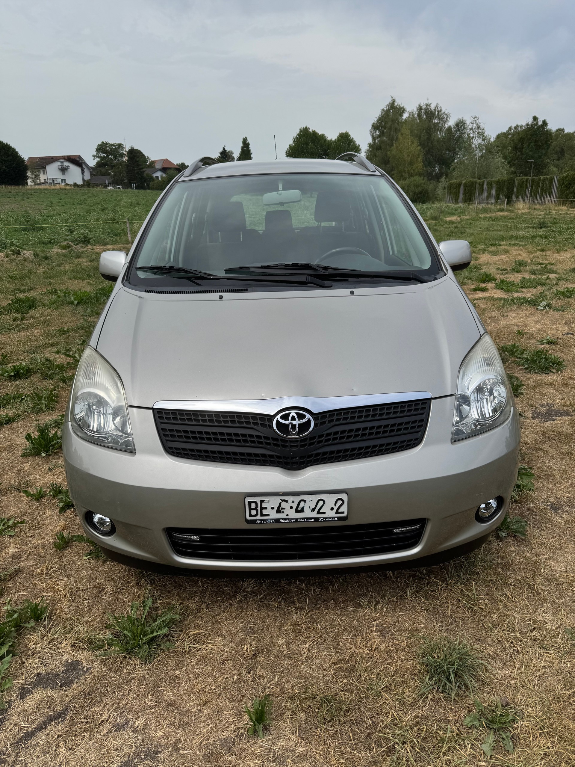 TOYOTA Corolla Verso Linea Sol Family-image-0