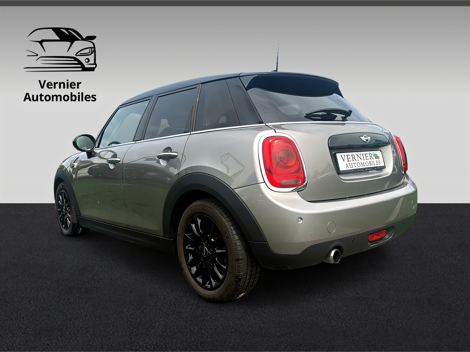 MINI Cooper Steptronic-image-3