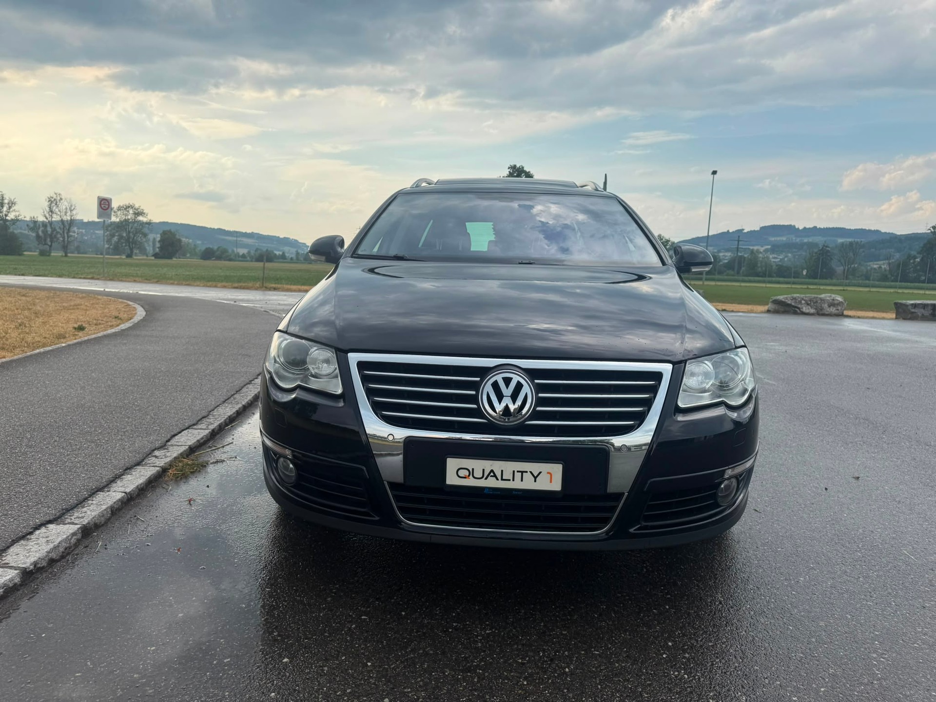 VW Passat Variant 3.2 V6 FSI Premium 4Motion-image-8