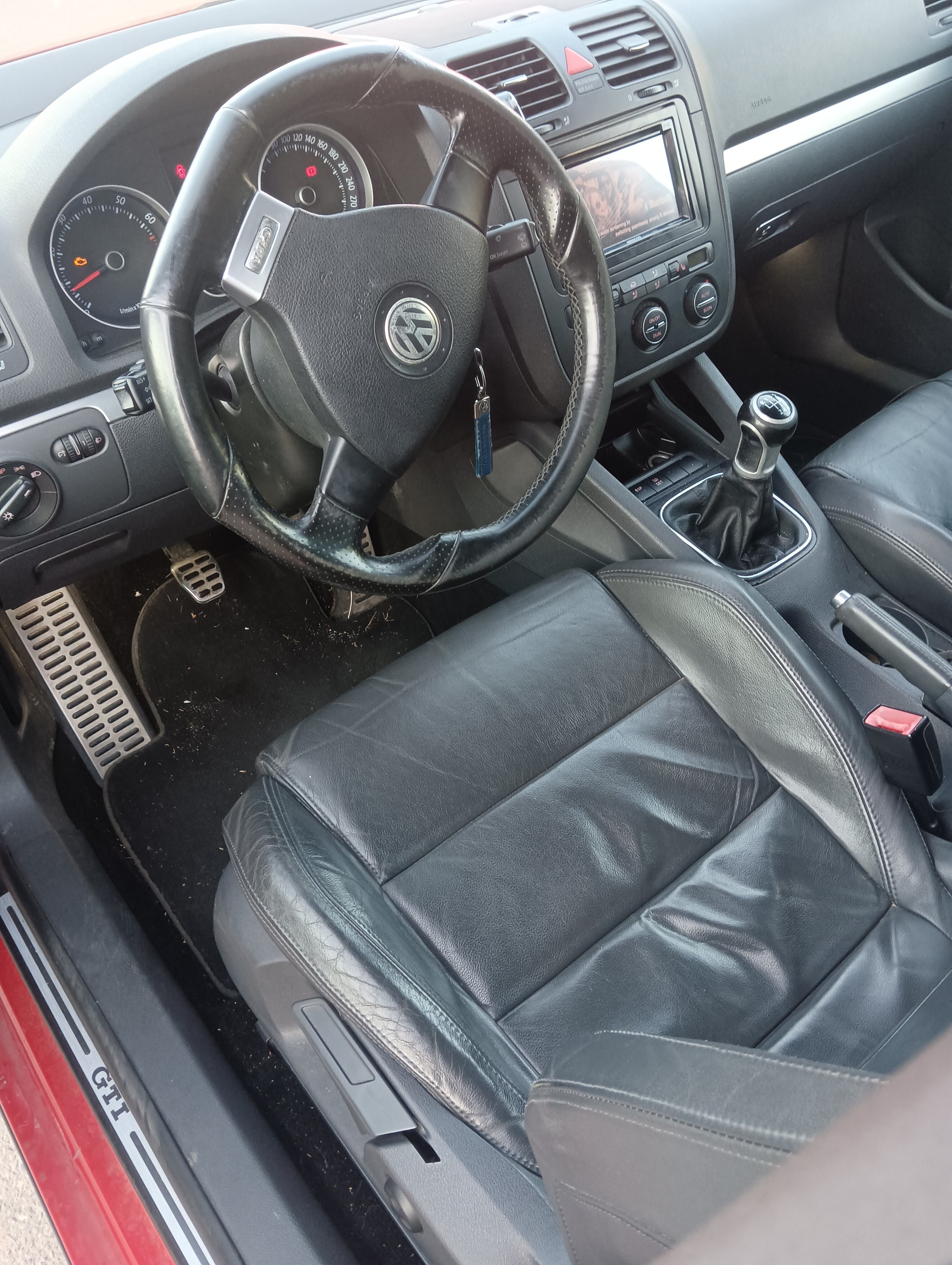 VW Golf 2.0 TFSI GTI-image-6