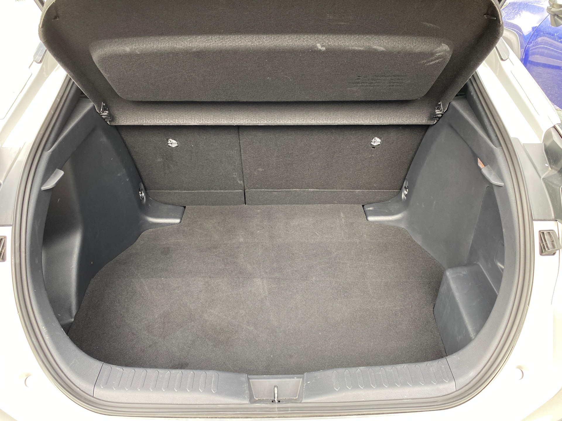 TOYOTA C-HR 2.0 HEV Trend 4x4-image-7