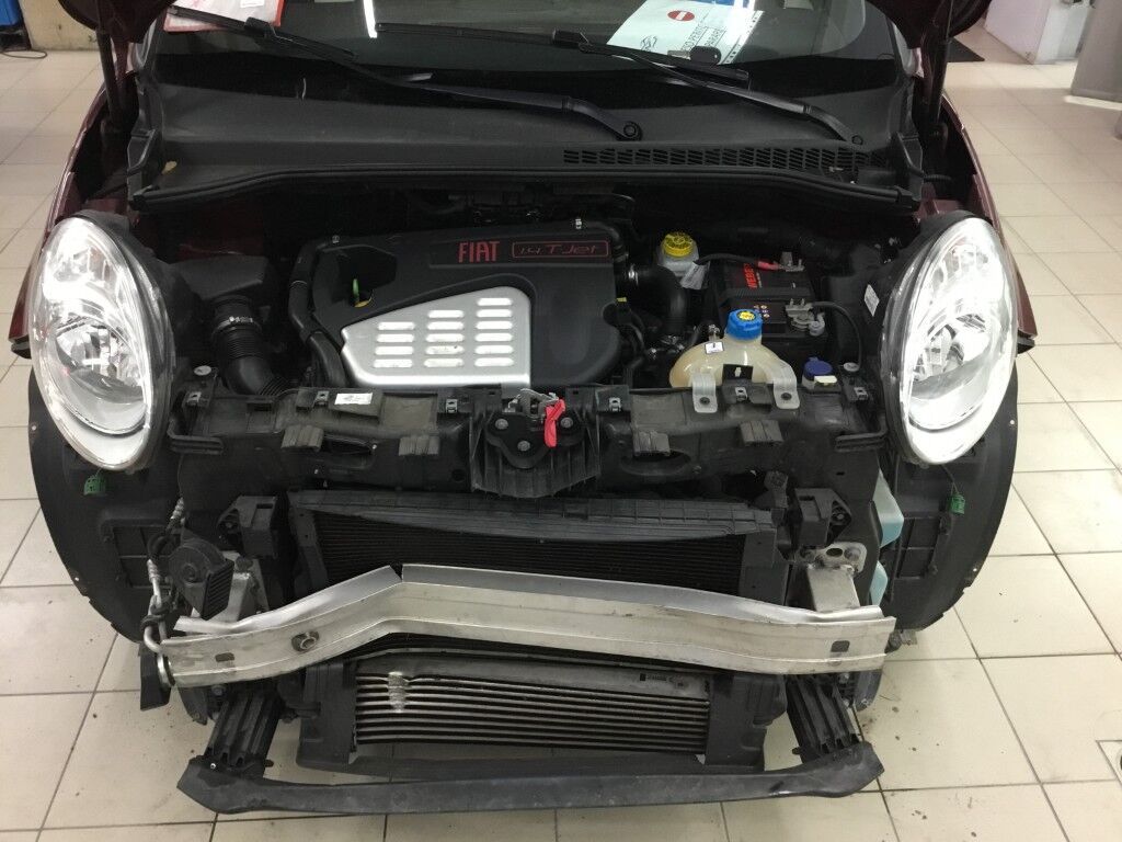 FIAT 500 L 1.4 T-Jet Trekking-image-2