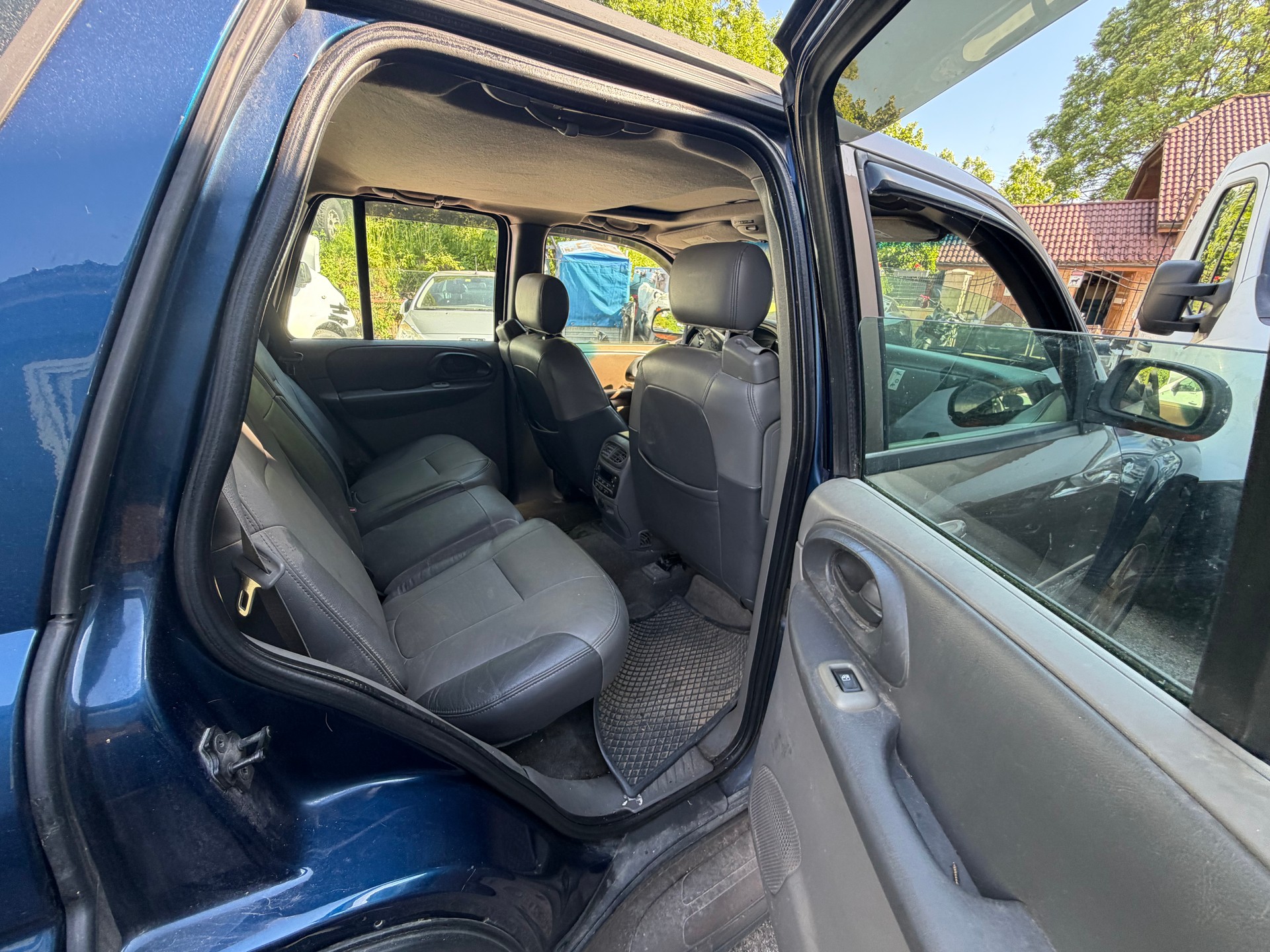 CHEVROLET TrailBlazer 4.2 LT Premium-image-7