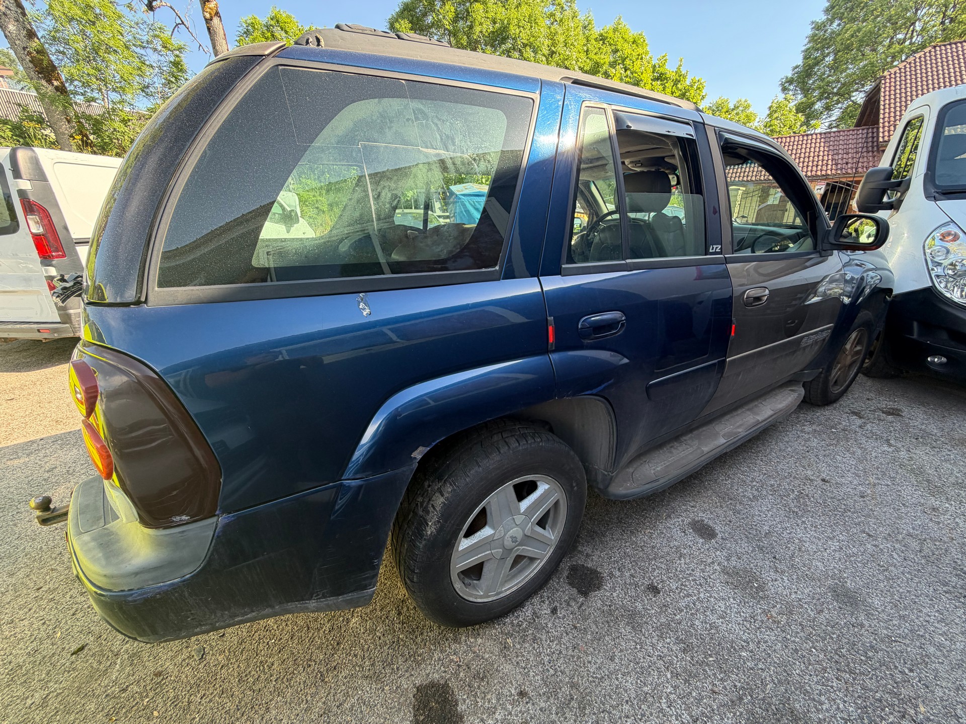 CHEVROLET TrailBlazer 4.2 LT Premium-image-4