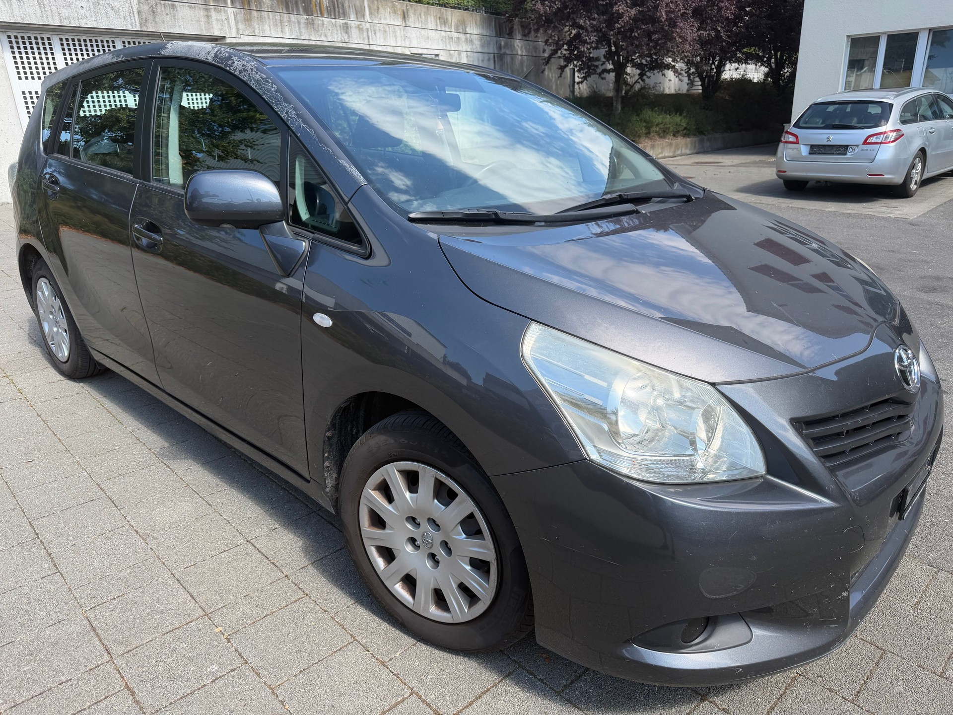 TOYOTA Verso 1.8 Linea Sol Premium-image-1