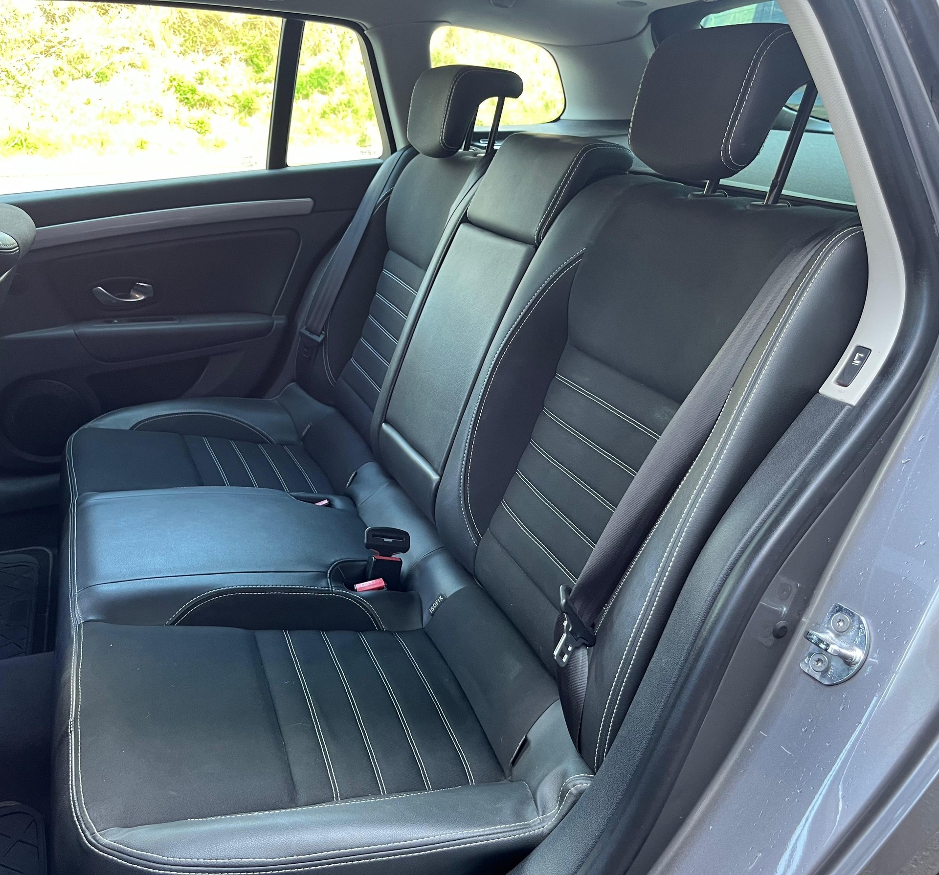RENAULT Laguna Grandtour 2.0 dCi Dynamique-image-9