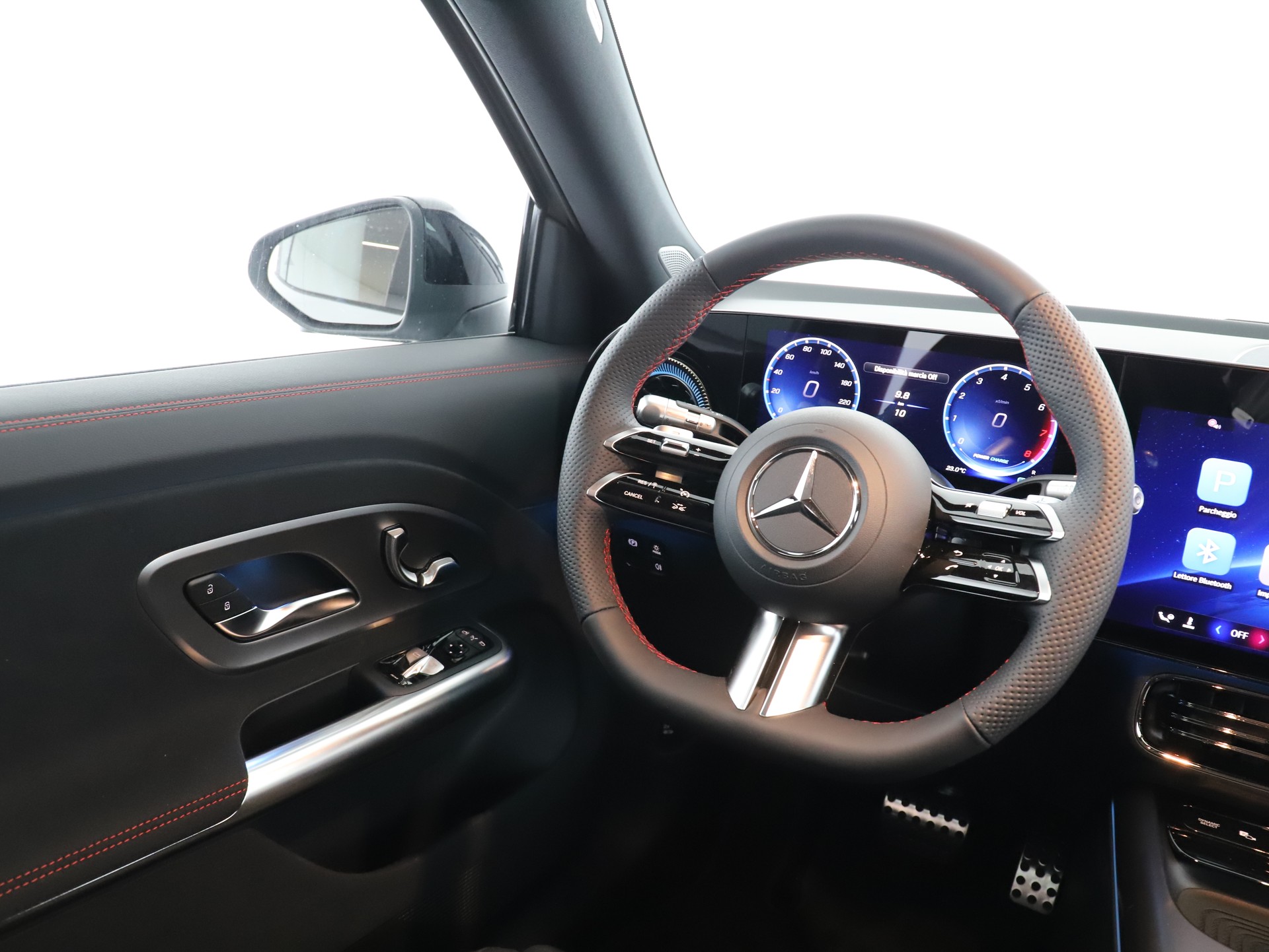 MERCEDES-BENZ GLB 200 4Matic 8G-Tronic-image-14