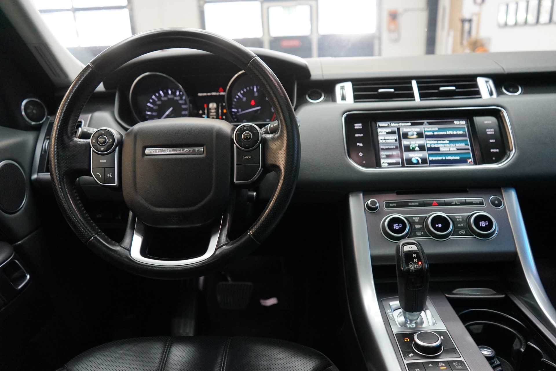 LAND ROVER Range Rover Sport 3.0 SDV6 HSE Automatic-image-6