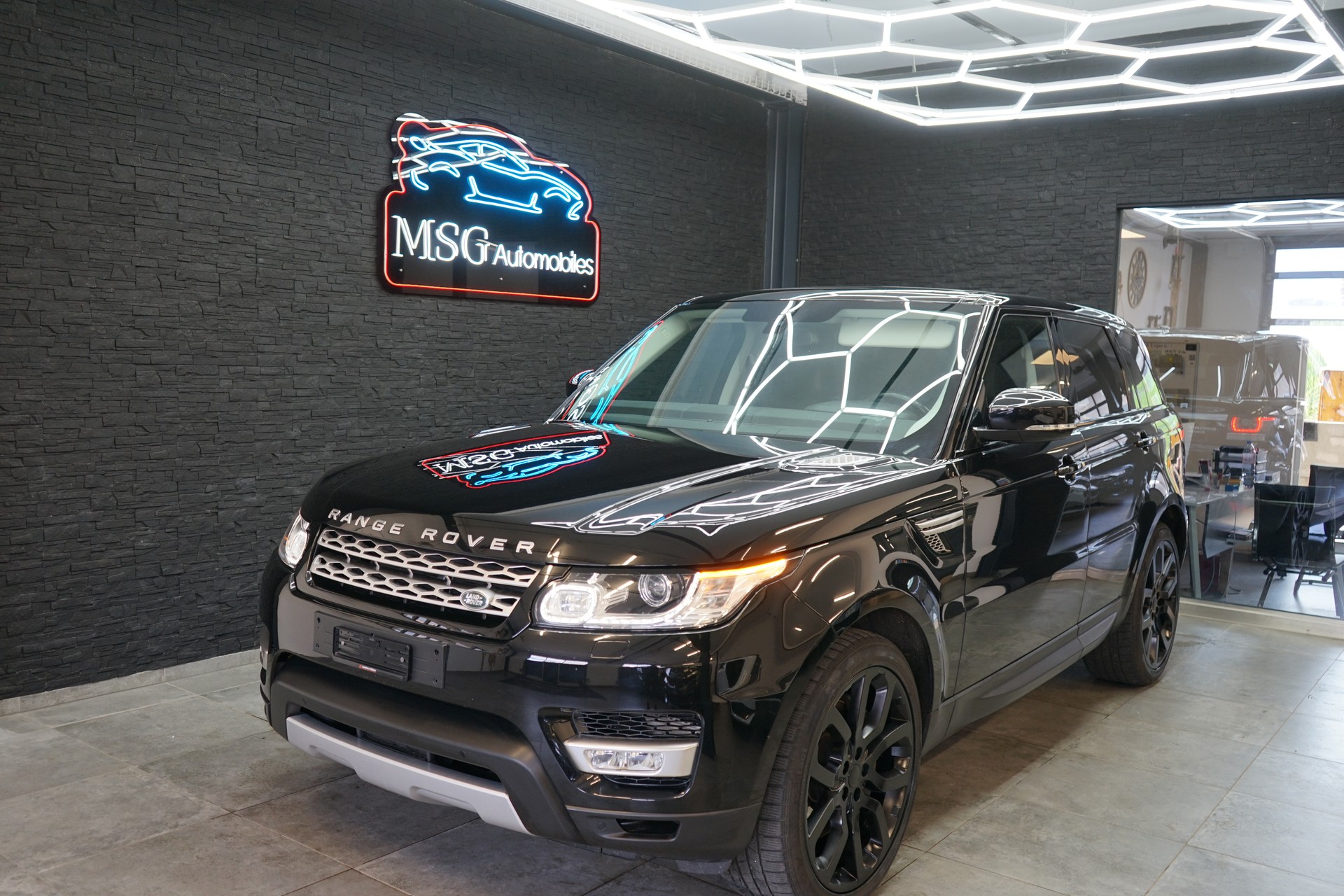 LAND ROVER Range Rover Sport 3.0 SDV6 HSE Automatic-image-0