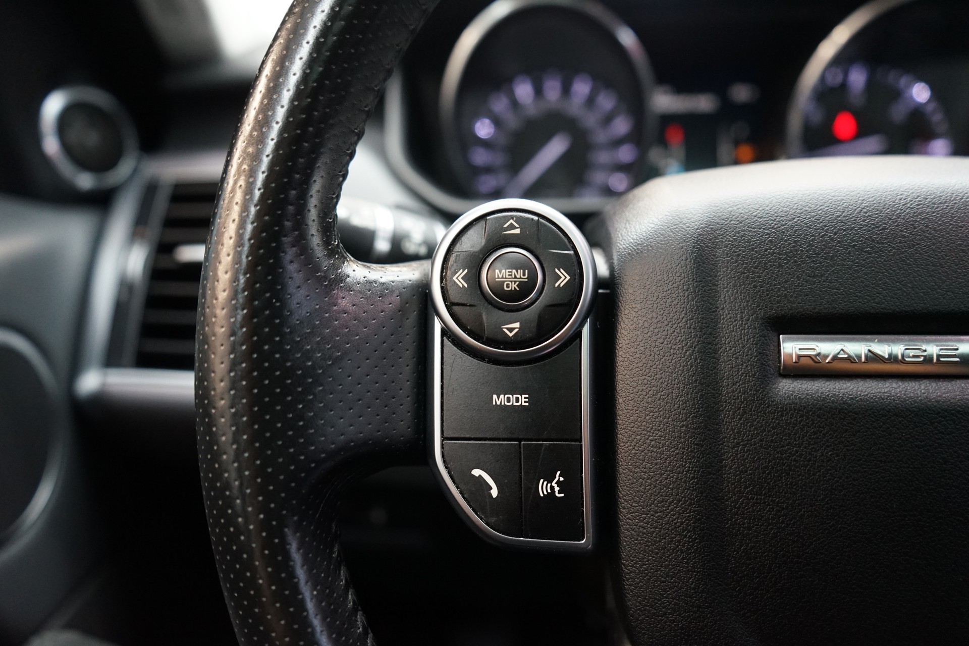 LAND ROVER Range Rover Sport 3.0 SDV6 HSE Automatic-image-7