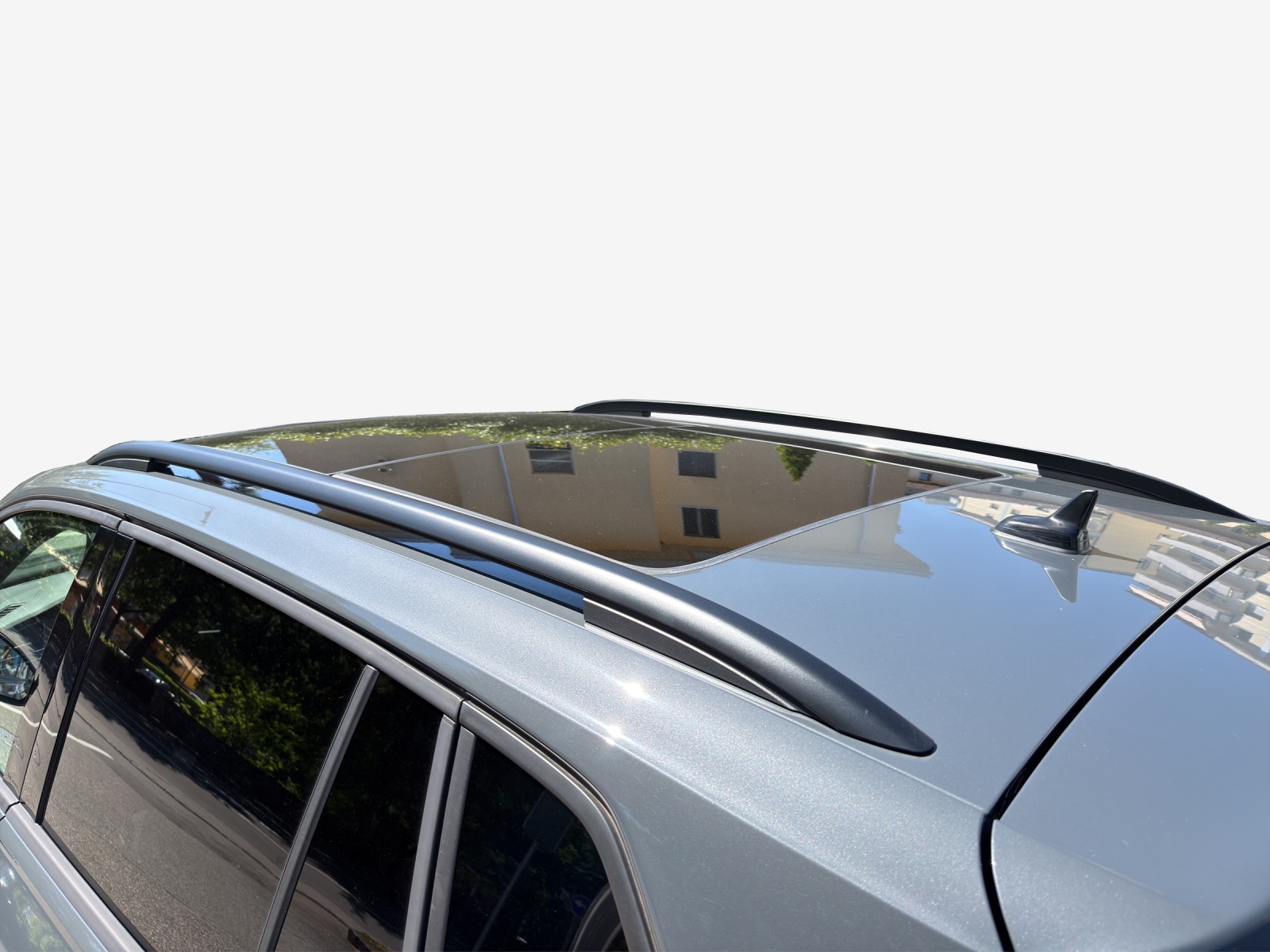 VW Tiguan 2.0TSI R-Line 4Motion DSG-image-13