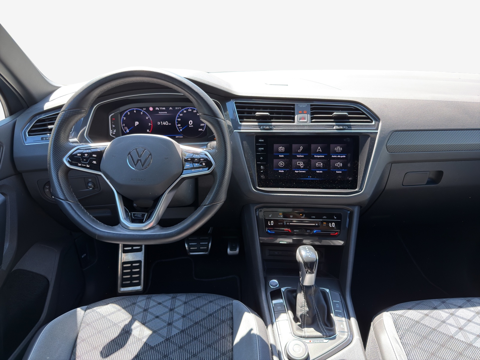 VW Tiguan 2.0TSI R-Line 4Motion DSG-image-8
