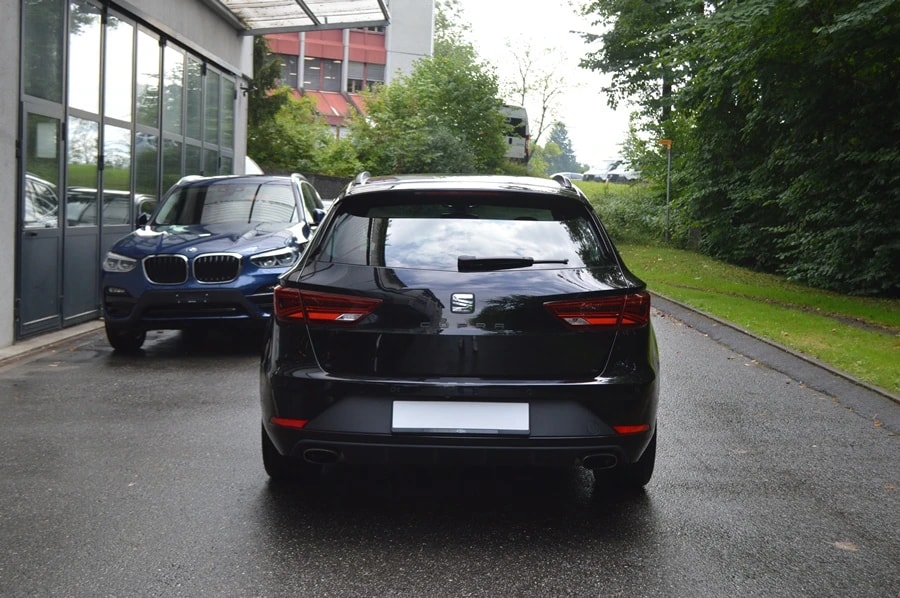 SEAT Leon ST 2.0 TSI Cupra 300 4 Drive DSG-image-11