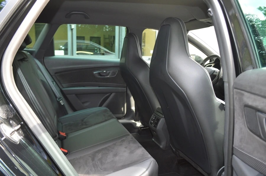 SEAT Leon ST 2.0 TSI Cupra 300 4 Drive DSG-image-8