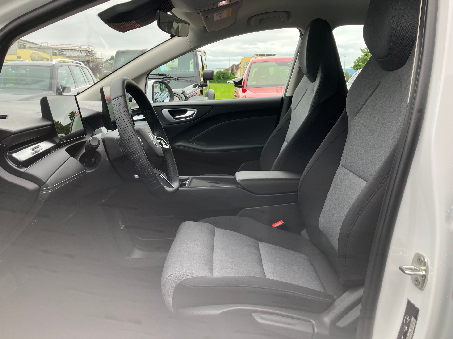 MG 4 EV Urban 43kWh Comfort-image-7