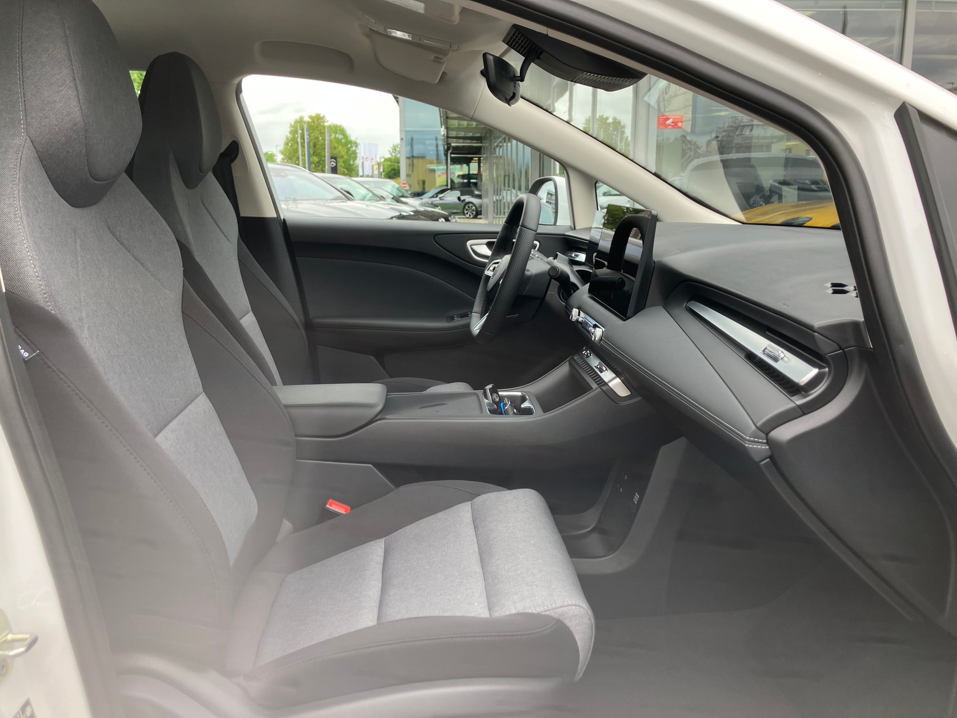 MG 4 EV Urban 43kWh Comfort-image-6
