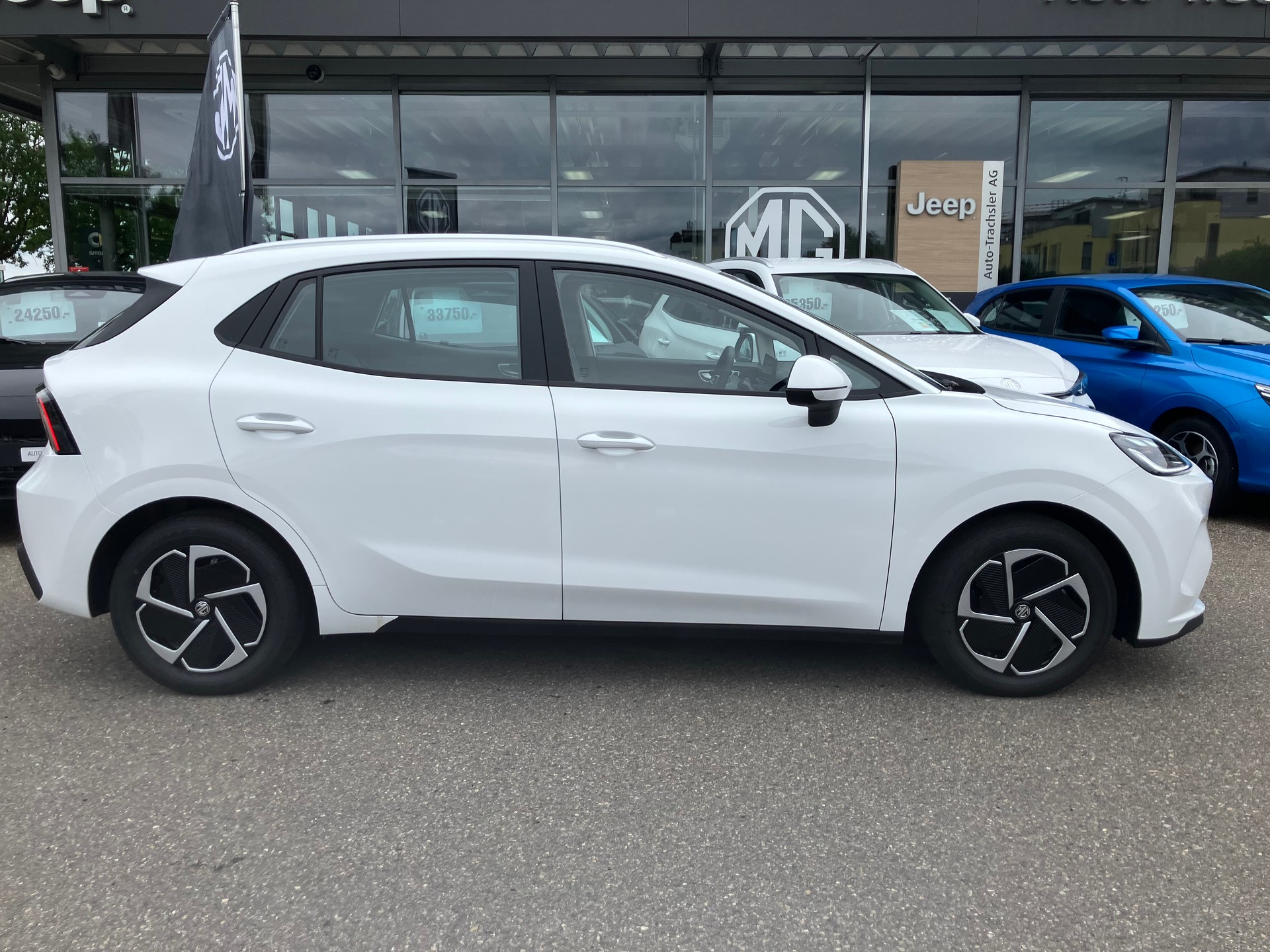 MG 4 EV Urban 43kWh Comfort-image-0