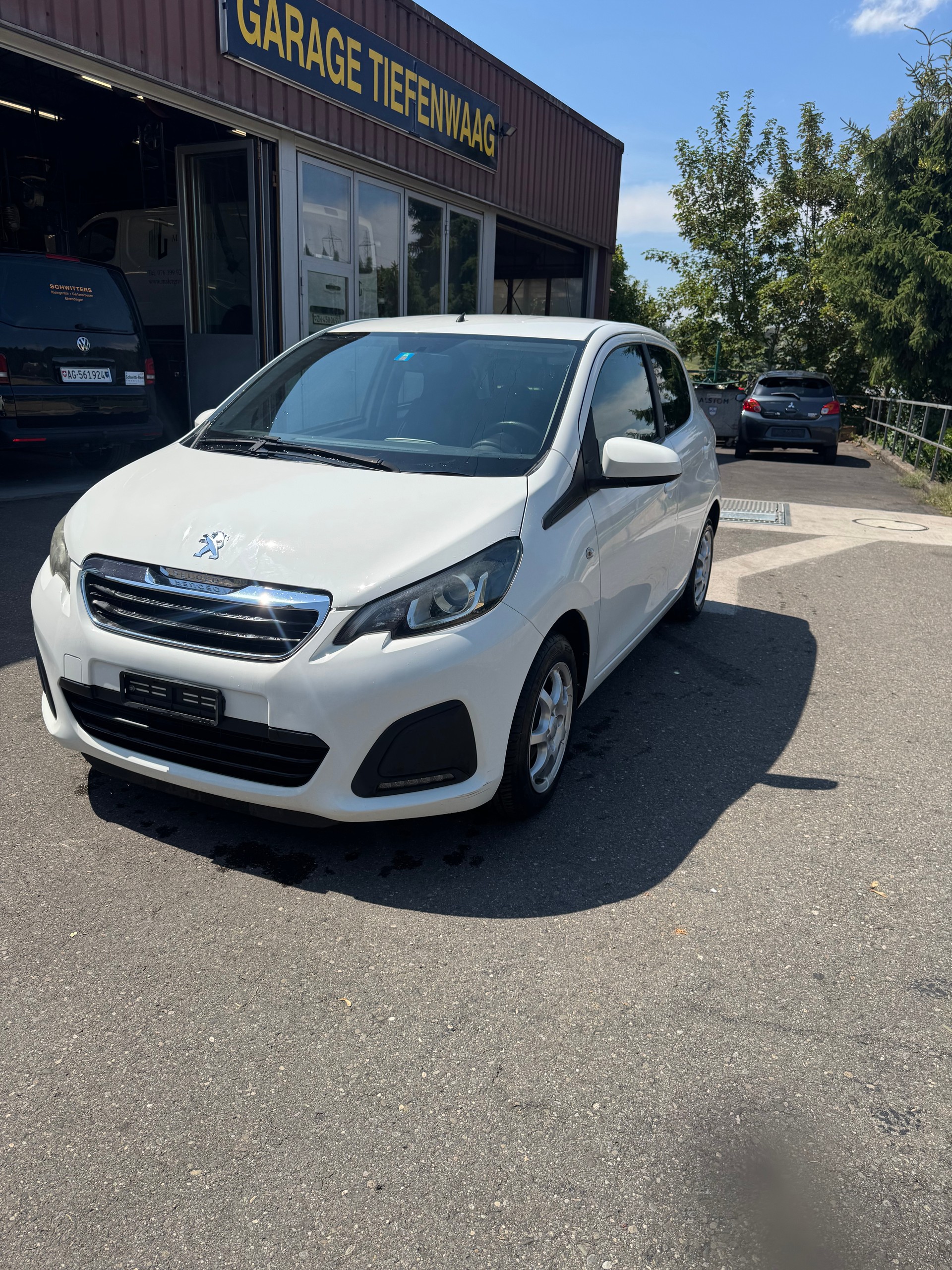 PEUGEOT 108 1.0 VTi Active-image-2