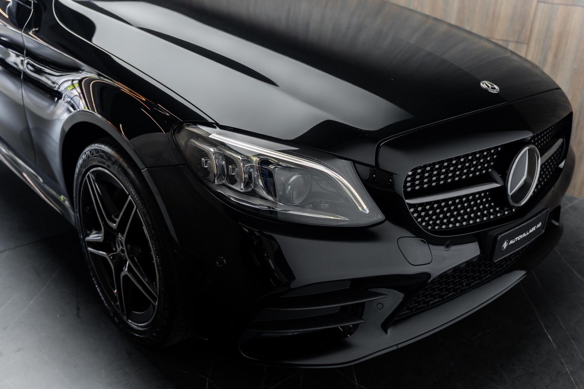 MERCEDES-BENZ C 200 Swiss Star AMG Line 4M 9G-Tronic-image-23
