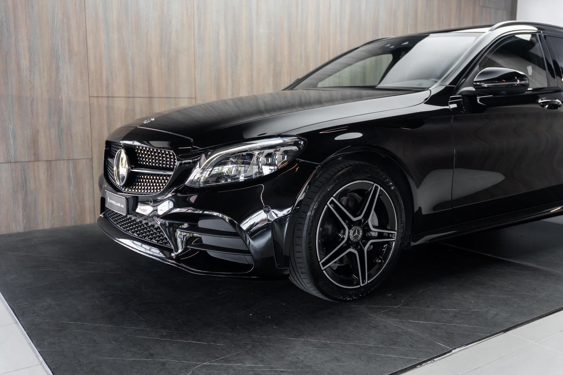 MERCEDES-BENZ C 200 Swiss Star AMG Line 4M 9G-Tronic-image-25