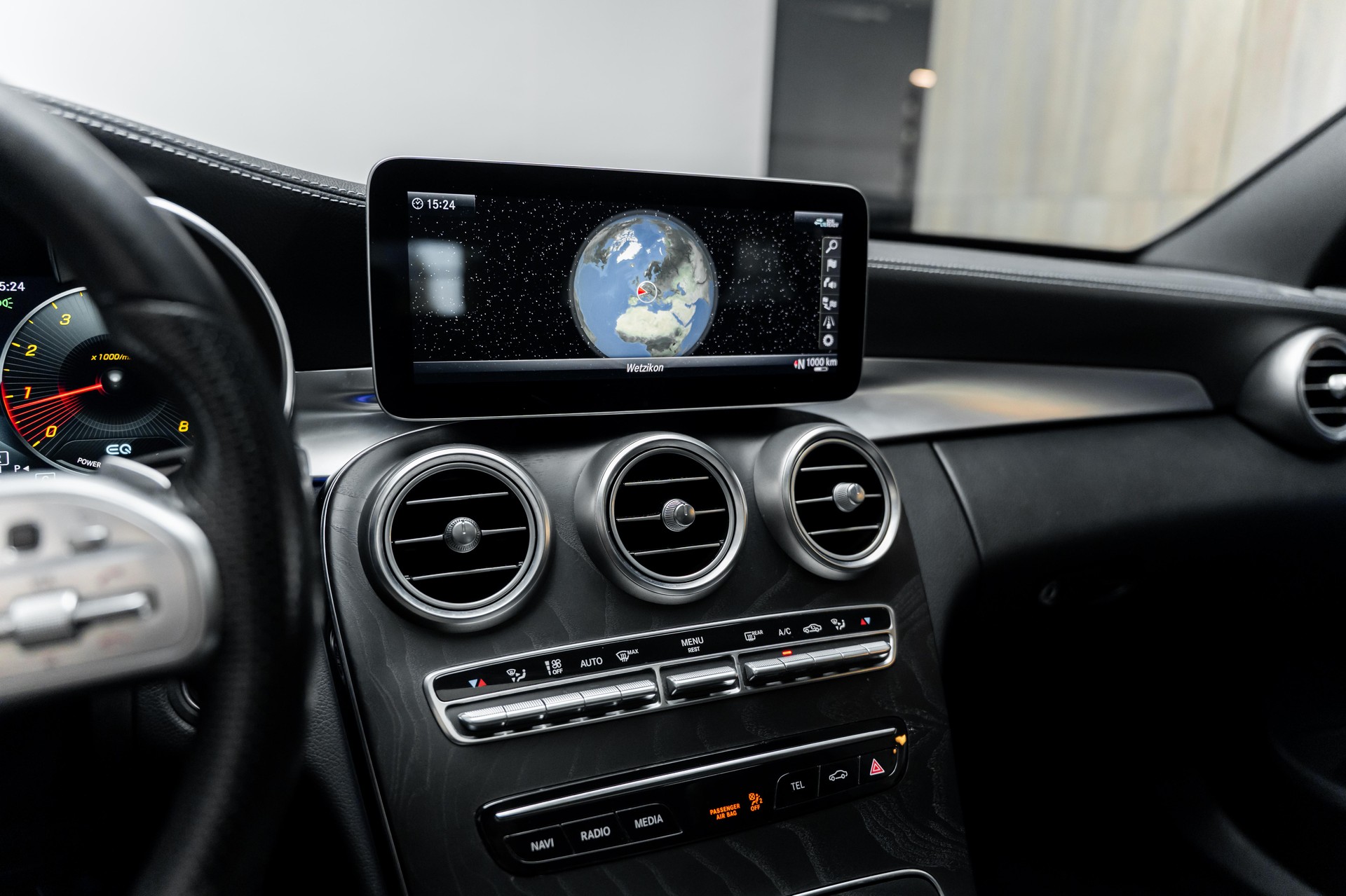 MERCEDES-BENZ C 200 Swiss Star AMG Line 4M 9G-Tronic-image-11