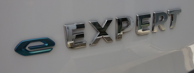 PEUGEOT Expert 50 KWh Standard-image-5