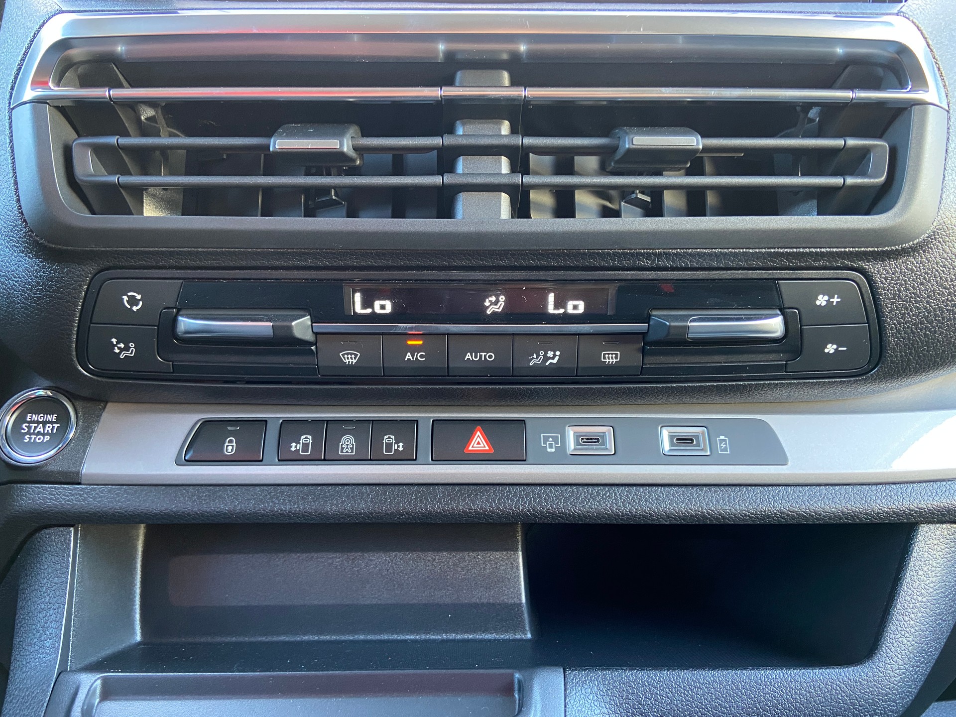 FIAT Ulysse 2.2 JTD Business L3 XL 9 Plätze-image-17