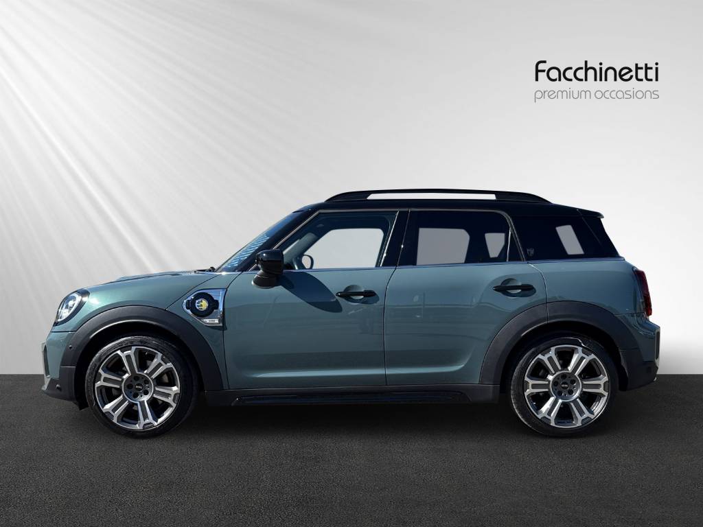 MINI Countryman Cooper SE ALL4 PHEV Steptronic-image-2