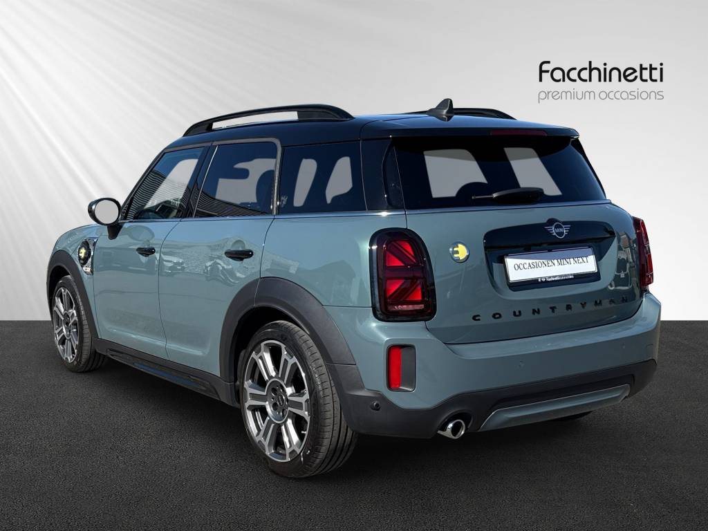 MINI Countryman Cooper SE ALL4 PHEV Steptronic-image-3