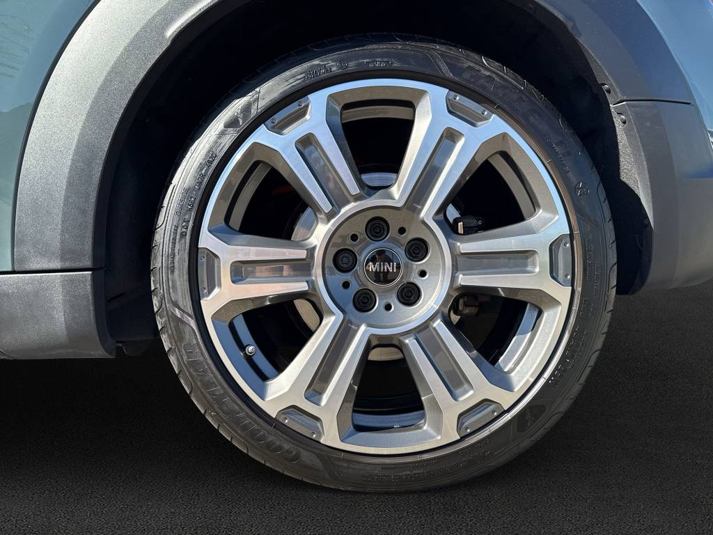 MINI Countryman Cooper SE ALL4 PHEV Steptronic-image-9