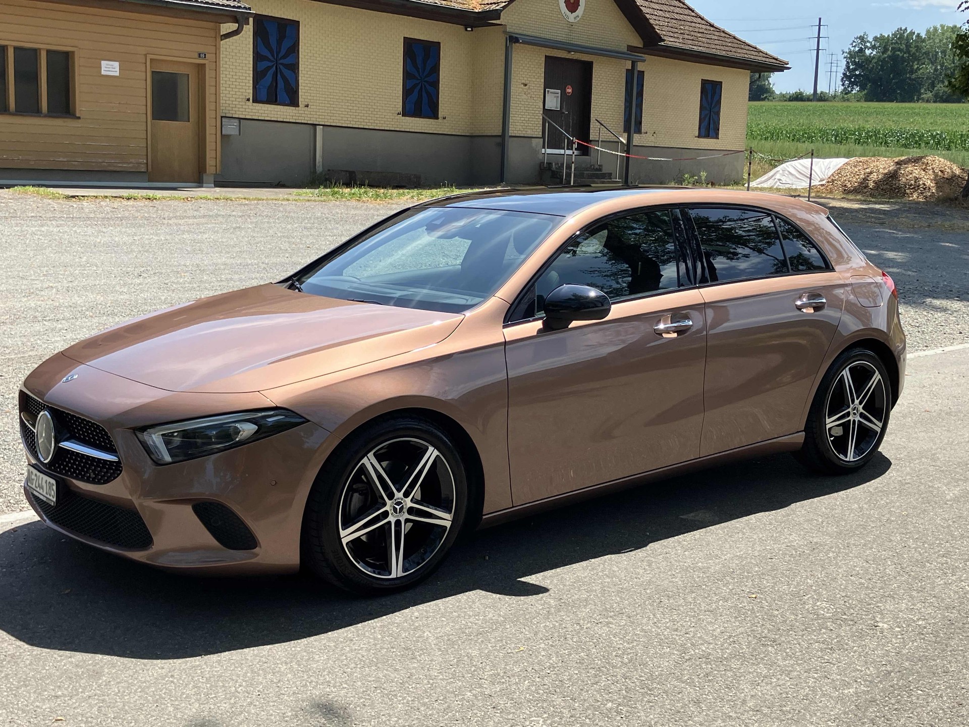 MERCEDES-BENZ A 180 d Progressive-image-4