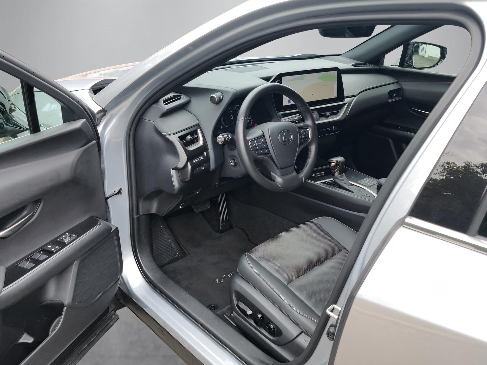 LEXUS UX 250h Comfort-image-17