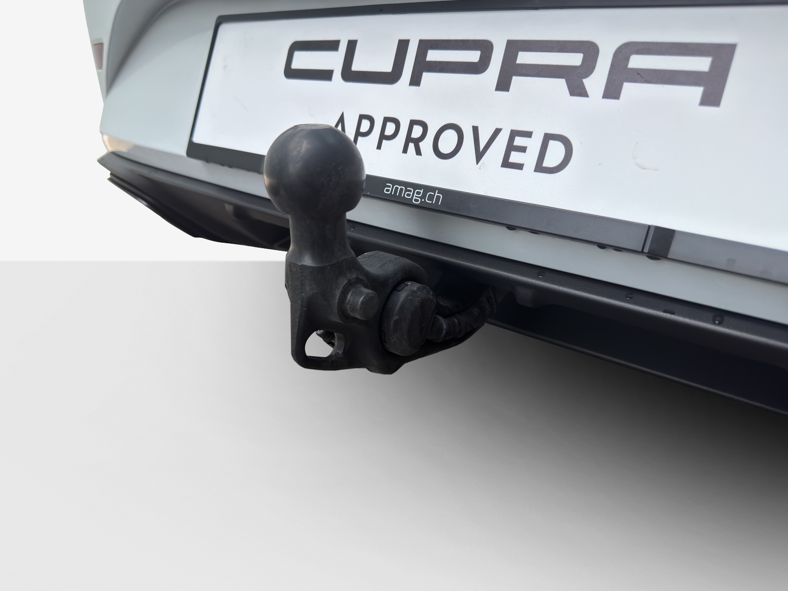 CUPRA LEON ST 2.0 TSI DSG-image-13