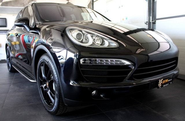 PORSCHE 4.8 V8 S TipT-image-0