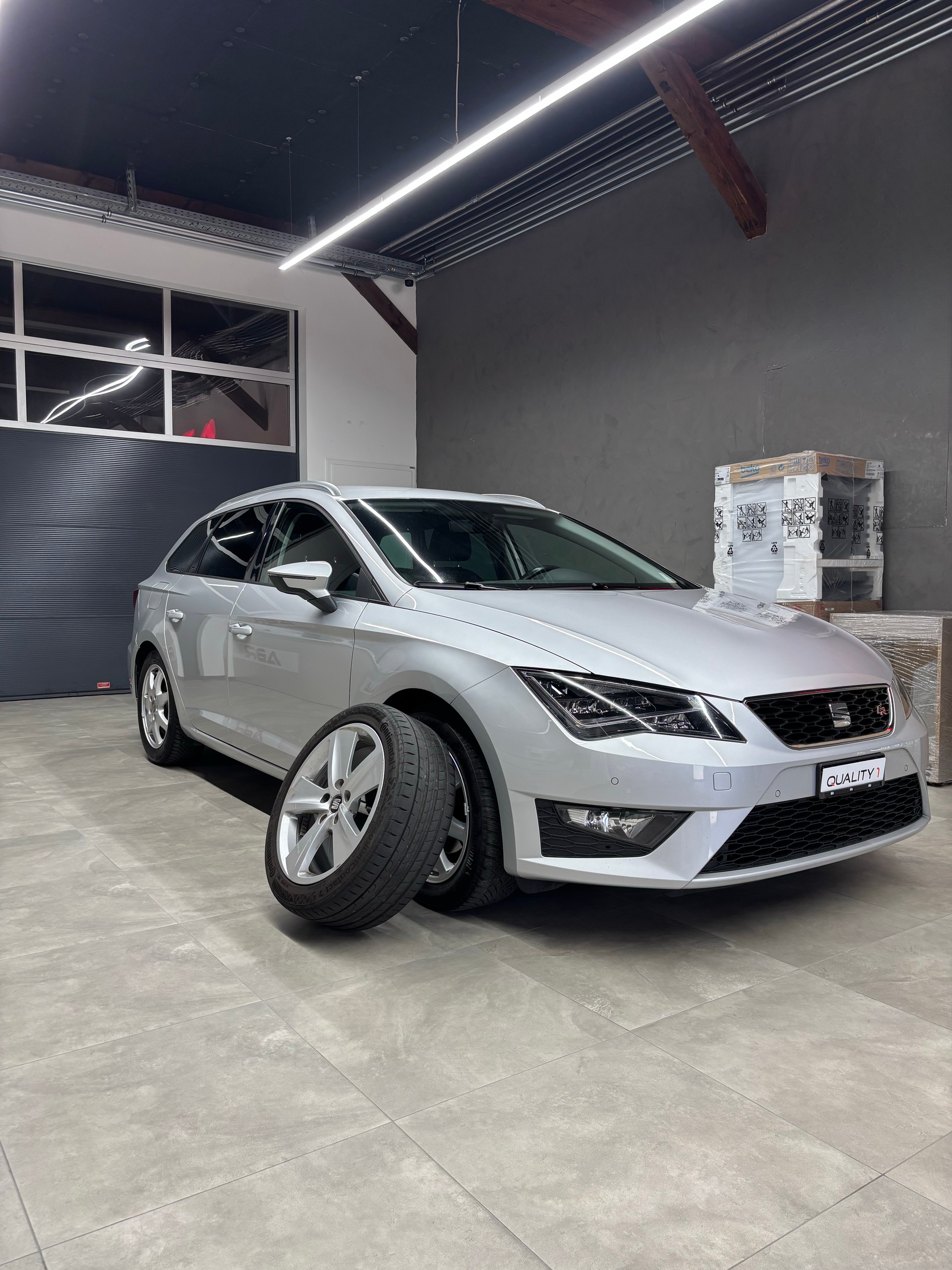 SEAT Leon ST 2.0 TDI FR Line 4Drive-image-0