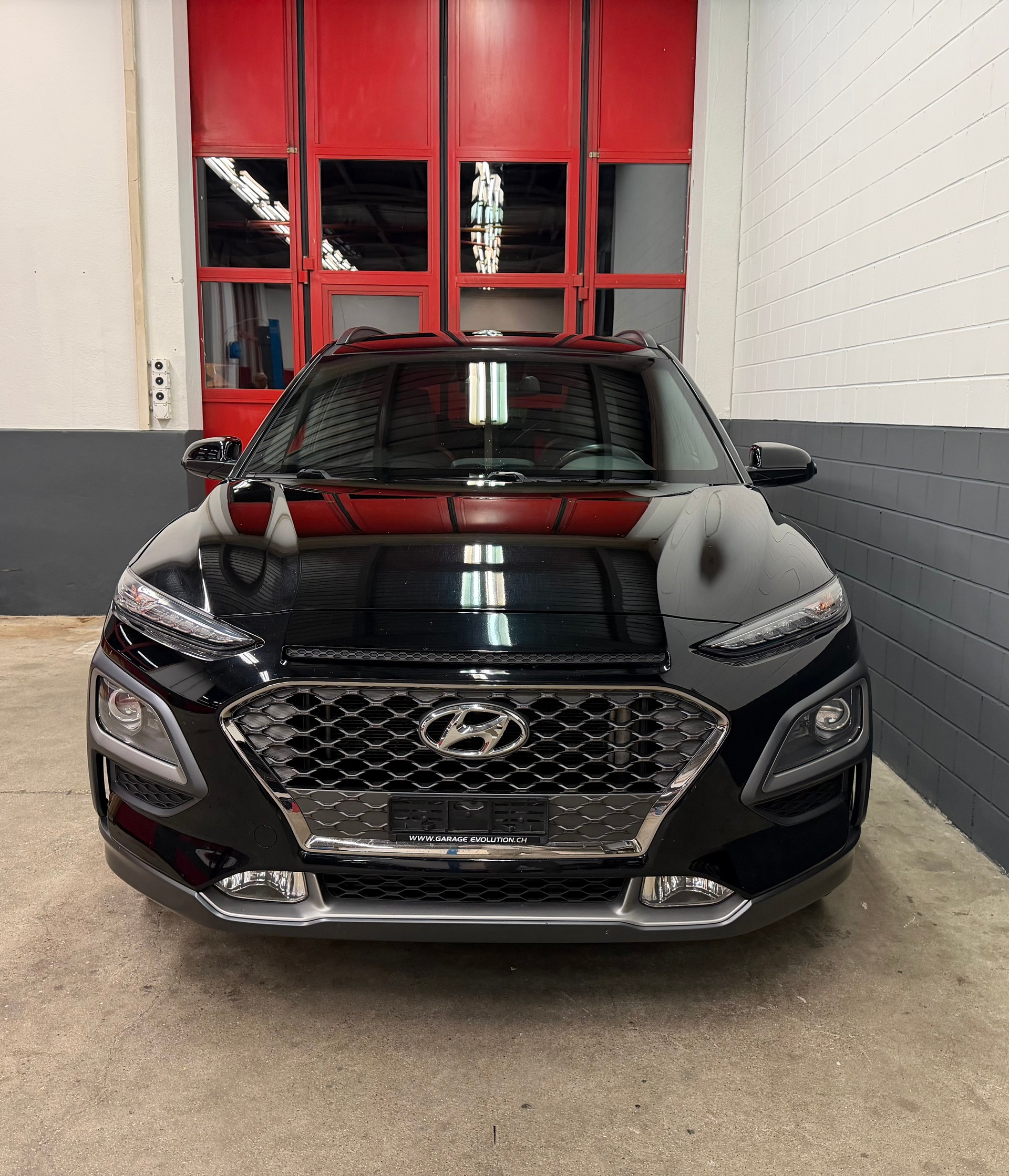 HYUNDAI Kona 1.6 T-GDi Amplia 4WD DCT //NEU AB MFK!-image-1