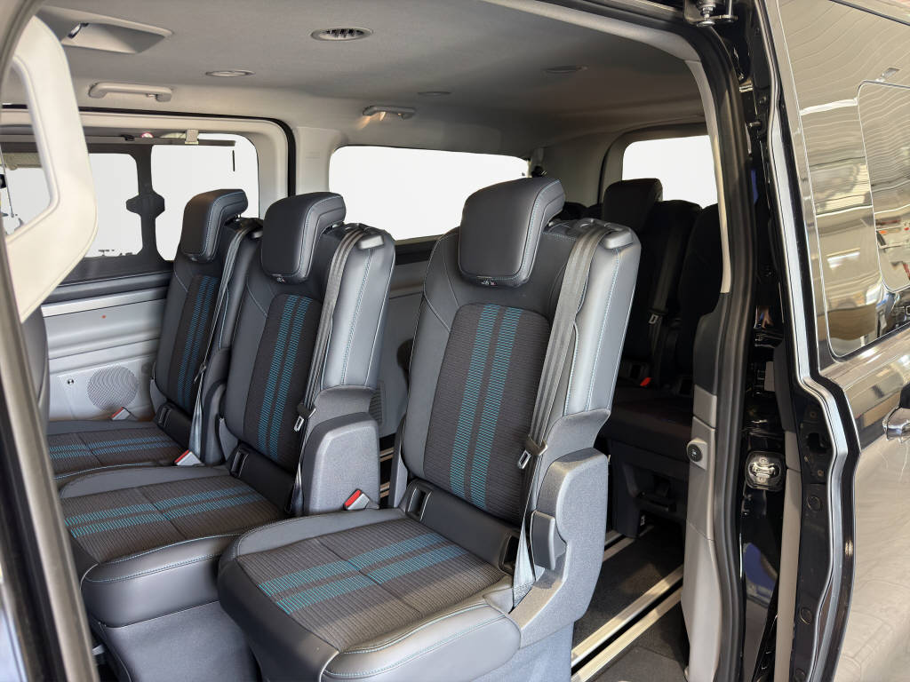 FORD Tourneo Custom 320 L2 2.0 EcoBlue 170 Spo-image-13