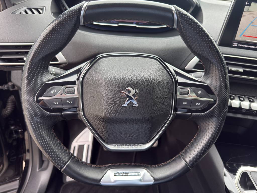 PEUGEOT 3008 1.2 PureTech GT Line-image-14