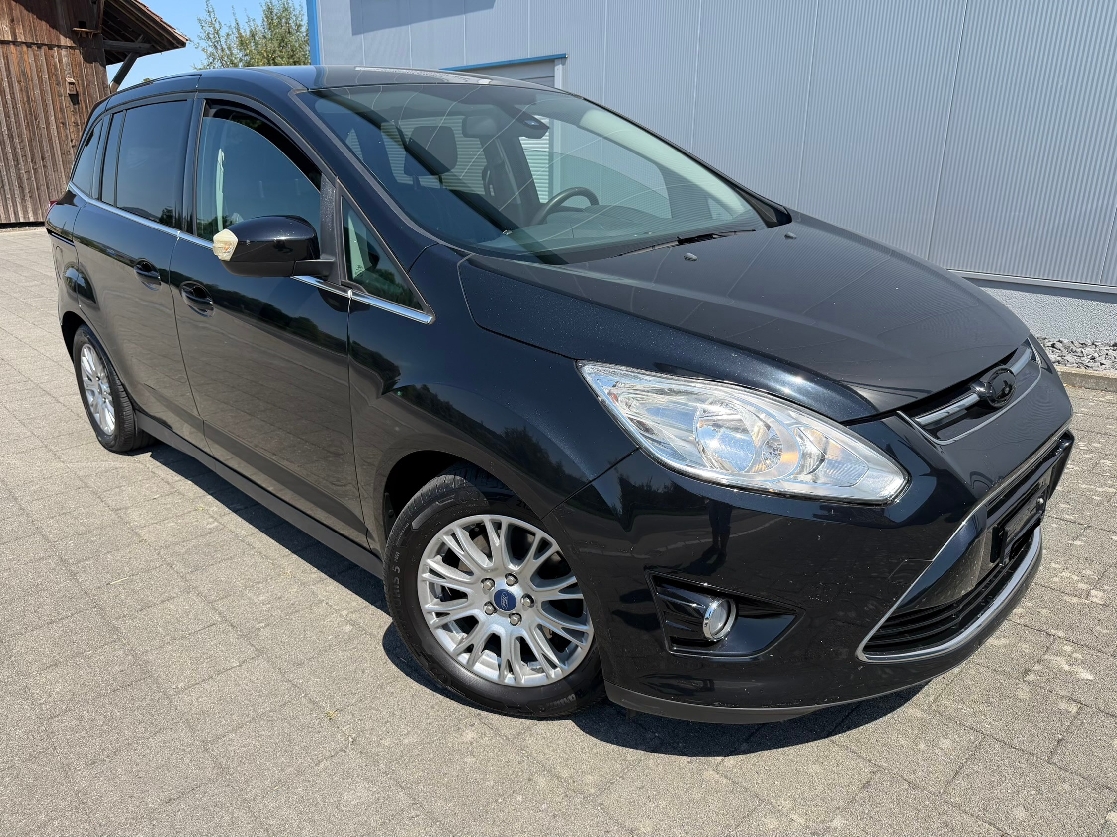 Car photo